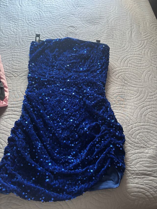 se vende ropa sin usar