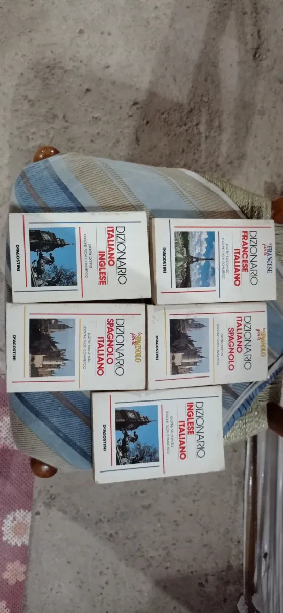 Dizionari tascabili D'Agostini