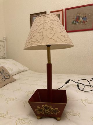 Lámpara de mesa tela y madera