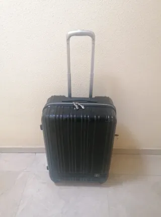 Oferta maleta de viaje de 4 ruedas!