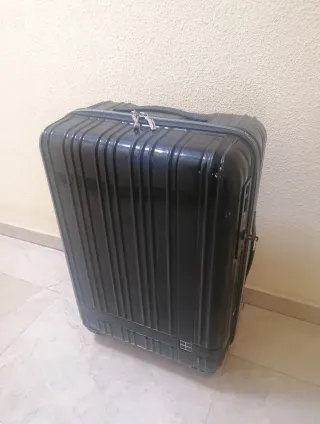 Oferta maleta de viaje de 4 ruedas!