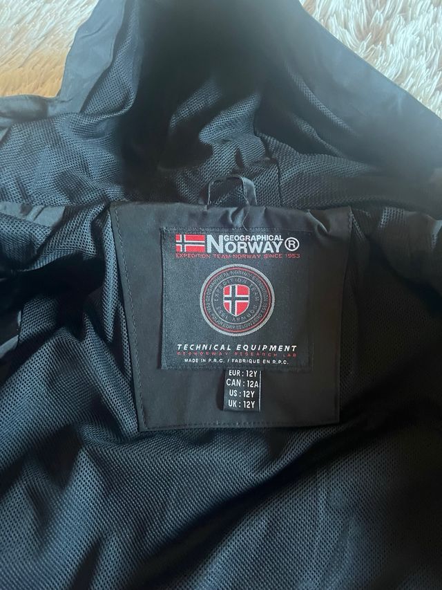 Chubasquero Norway Negro Talla 12 años