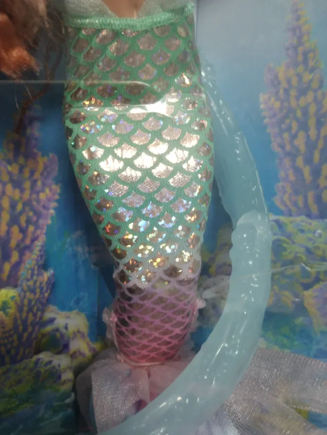 Muñeca Sirenita Ariel. Totalmente articulada.