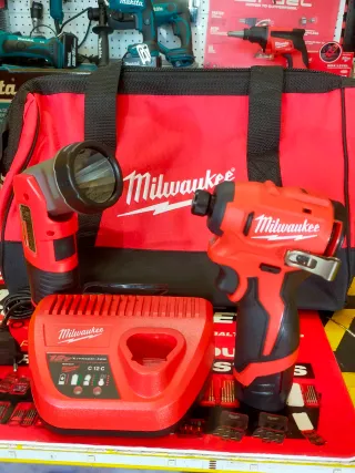 Milwaukee M12 BLPP3A Kit Batería