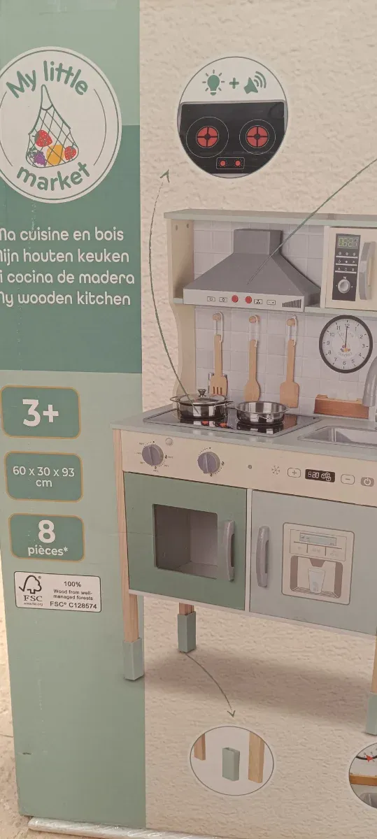 Cocina de madera infantil nueva