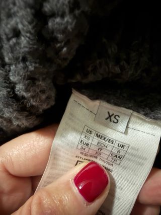 Jersey Guess gris cuello alto, nuevo,