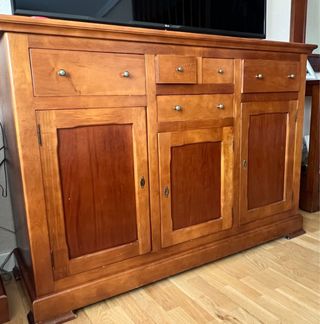 Mueble salón. Aparador de madera. Almacenaje.