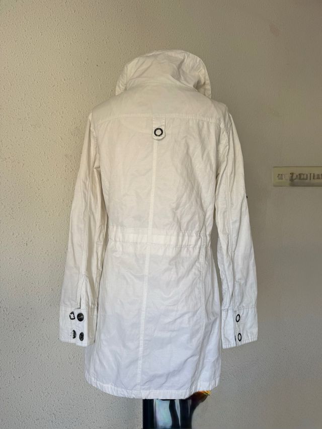Parka blanca fina mujer