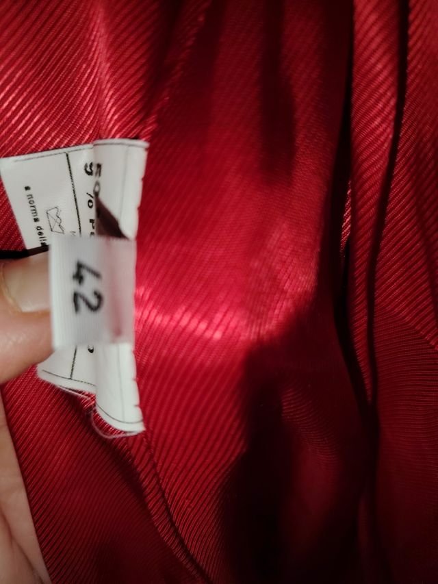 Impermeabile lucido rosso