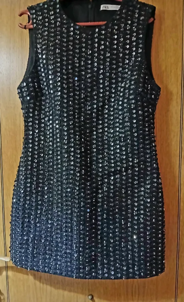 Vestido lentejuelas Zara Talla M/L sin usar