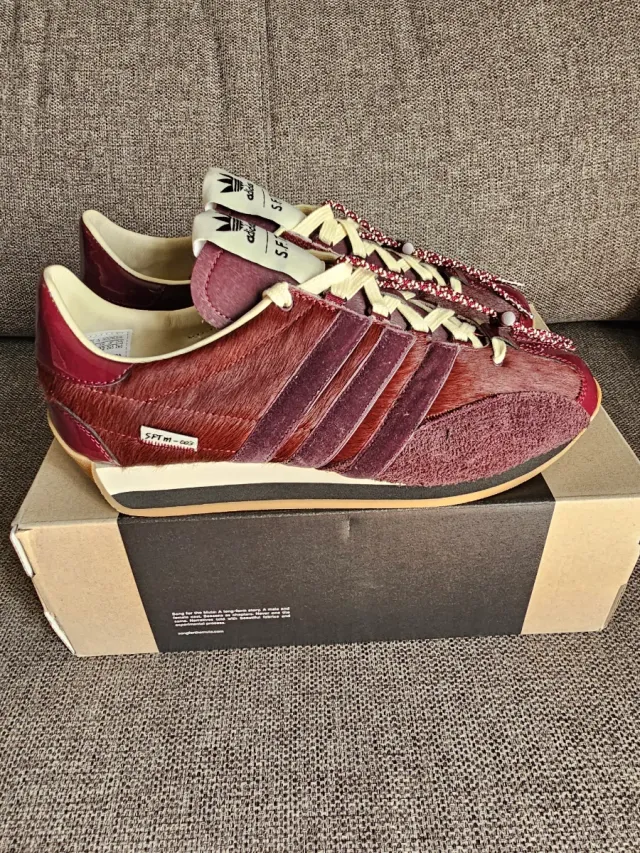 Adidas x SFTM Country 42