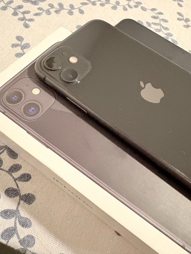 iPhone 11 256GB Preto