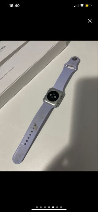 Apple Watch Series 3 con caja y cargador