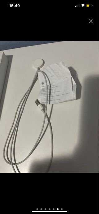 Apple Watch Series 3 con caja y cargador