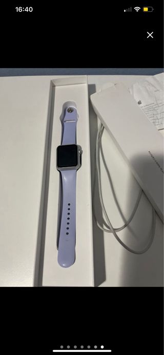 Apple Watch Series 3 con caja y cargador