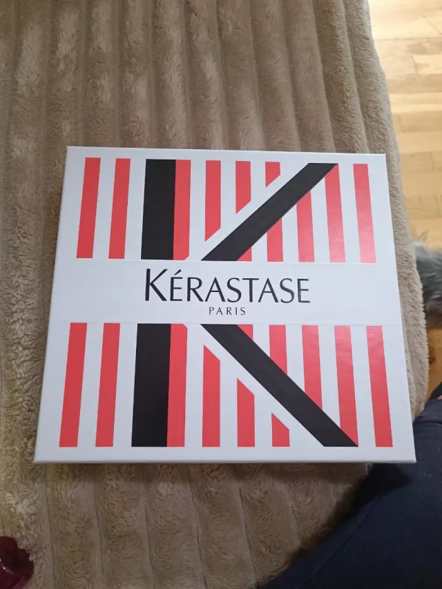 Cofre Kérastase Paris