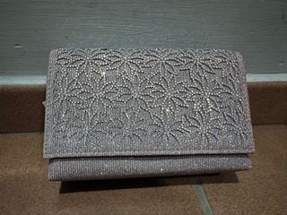 Zapatos de tacón Menbur y bolso a juego