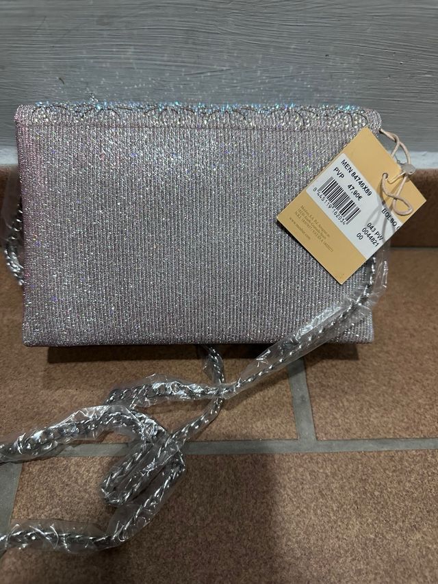 Zapatos de tacón Menbur y bolso a juego