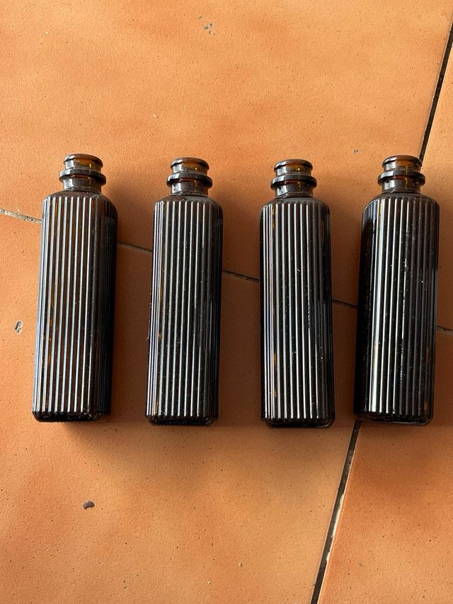 13 botes de Vidrio Ámbar