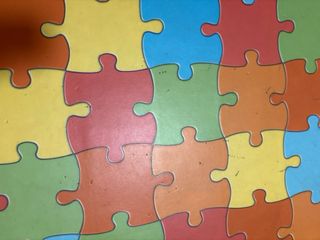 Alfombra vinilo puzzle multicolor