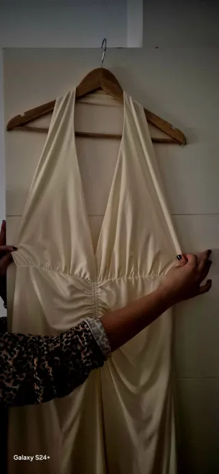 Vestido largo Zara beige