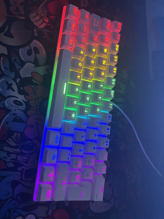 Teclado Mecánico 60% RGB Blanco