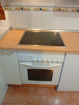 Muebles de cocina con electrodomésticos