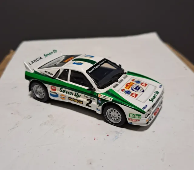 Miniatura Coche Rally Lancia 037