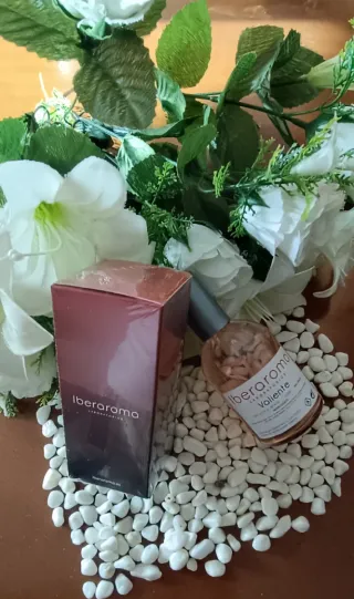 Iberaroma Valentino Perfume Caja y Botella