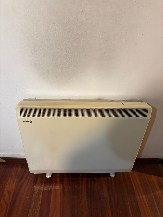 Acumulador eléctrico Fagor