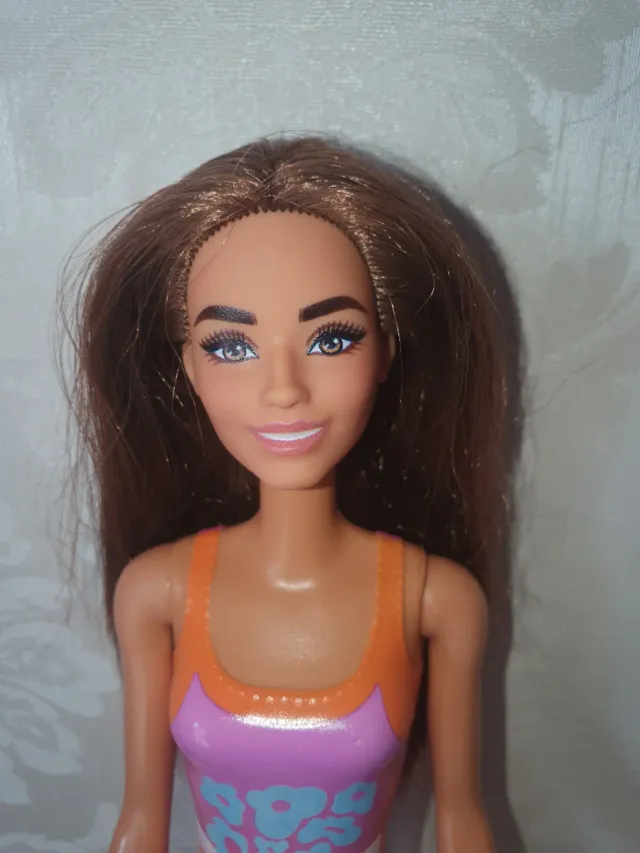 Bambola Barbie costume da bagno