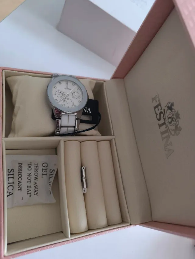 Reloj Festina Mujer Plata y Blanco