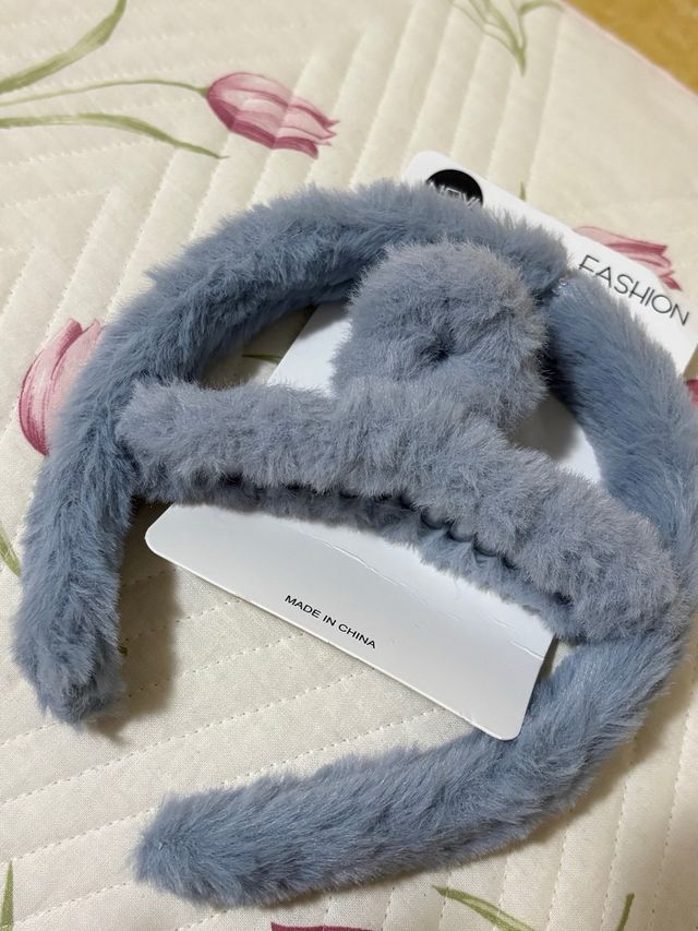 Set capelli cerchietto e pinza pelosetti grigio