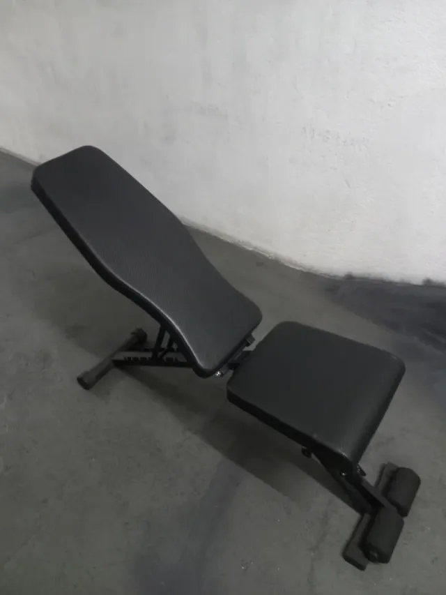 Banco de musculación ajustable