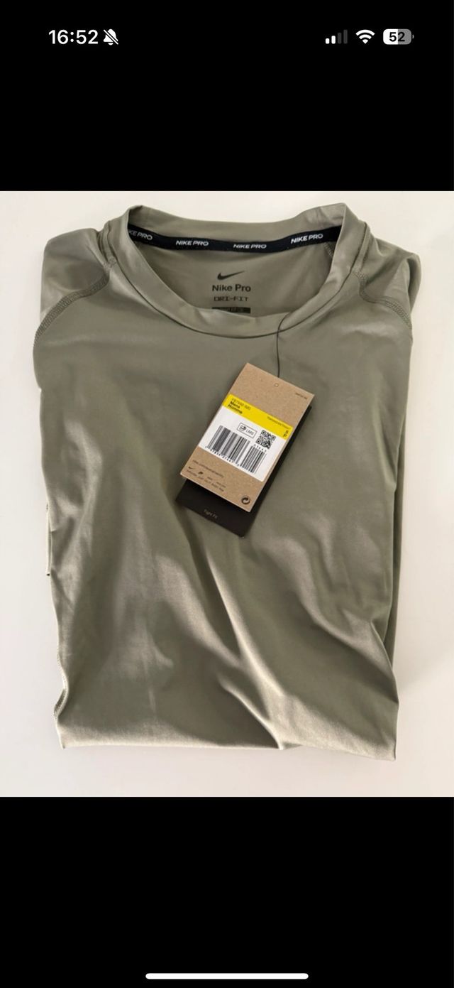 Camiseta deportiva Nike Pro verde oliva