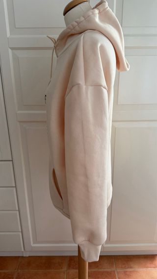 Sudadera beige con estampado de Perro