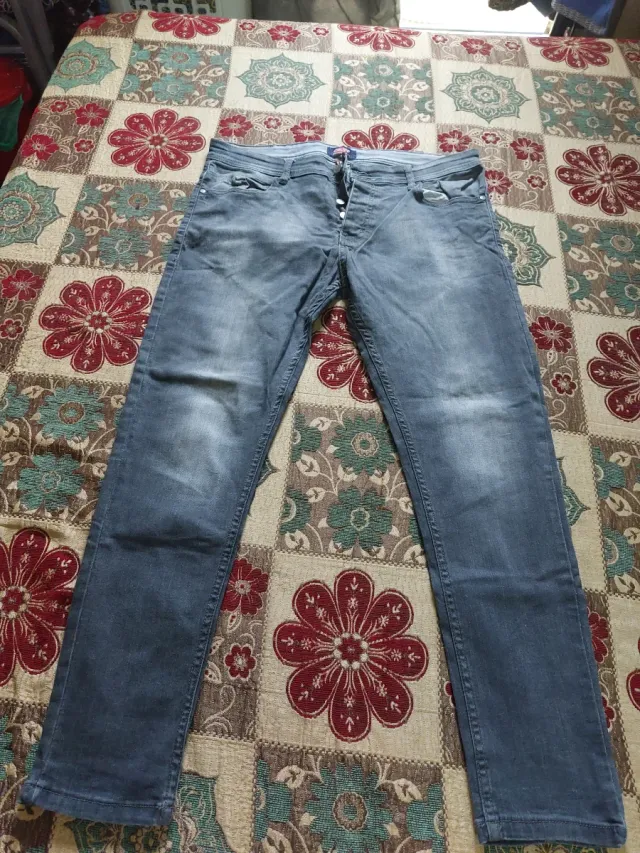 Pantalones vaqueros para hombre