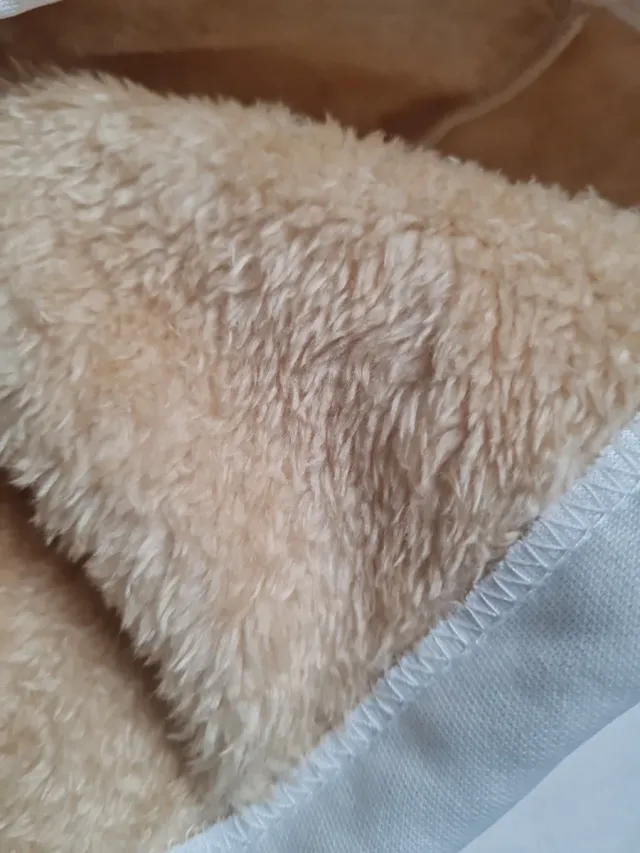 Sudadera larga con cremallera y capucha