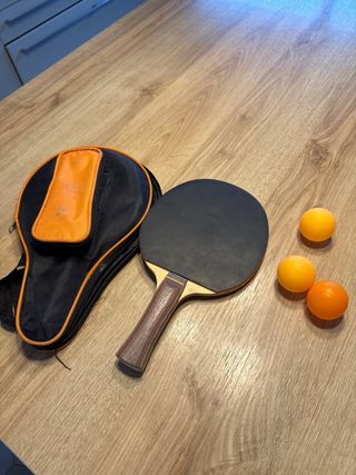 Raqueta de ping pong con funda y pelotas