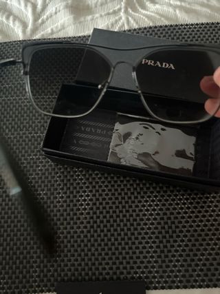 Gafas de sol Prada negras