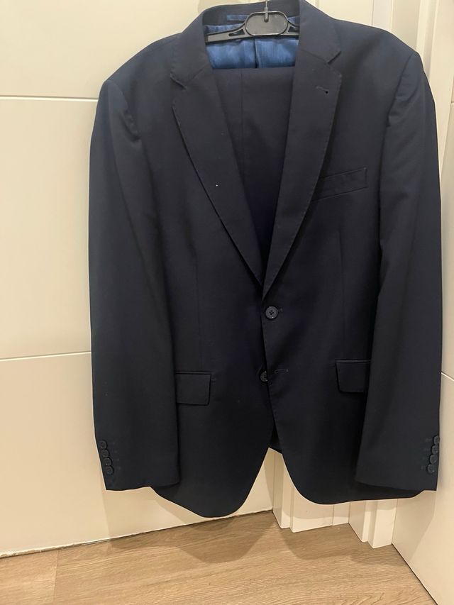 Traje azul marino Cortefiel hombre