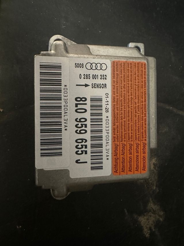 centralita Audi a3 8L NUEVA  8l0959655j