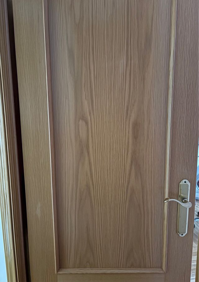 Puertas de madera interiores