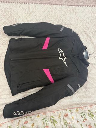 Chaqueta Moto Alpinestars Negra y Rosa