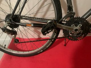 Bicicleta Trekking.ruedas 700 con cubiertas de 29’