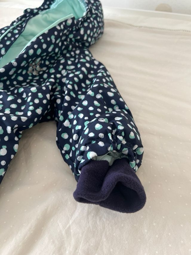 Mono de nieve infantil con manoplas