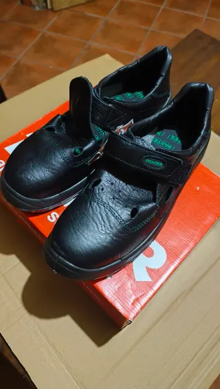 Calzado de seguridad panter Jonás totale.