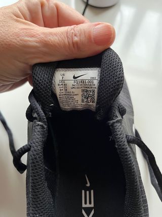 Zapatillas Nike Negras y Blancas