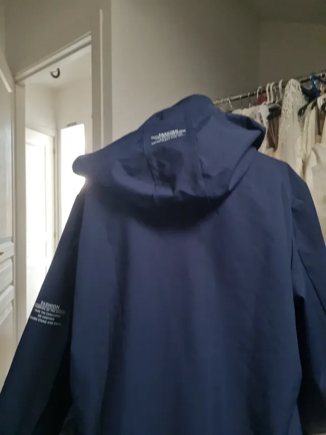 Chubasquero juvenil azul marino súper impermeable