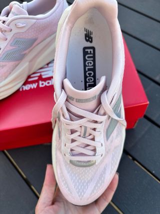 Zapatillas New Balance Fuelcell Rebel V5 Rosa